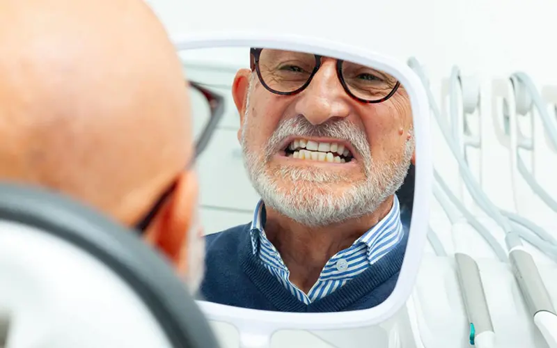 Living Comfortably with Dentures